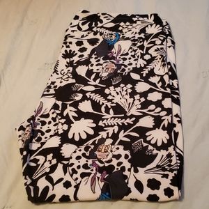 TC2 lularoe villain leggings